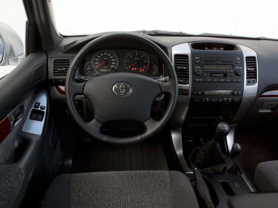  Toyota Land Cruiser Prado 120 3-Door 2003 года  (фото 13 из 29)